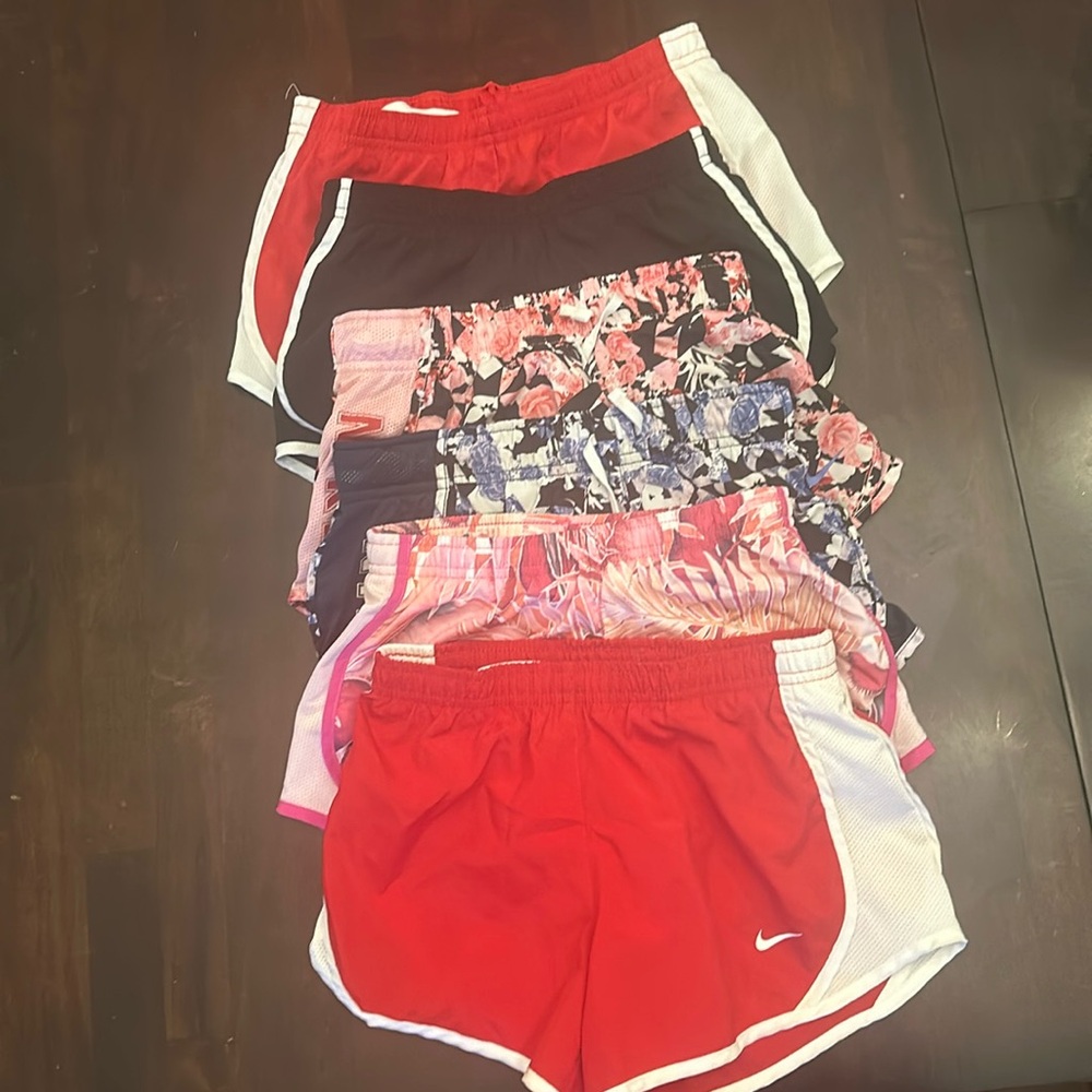 Lot of 6 Nike athletic shorts. Girls S